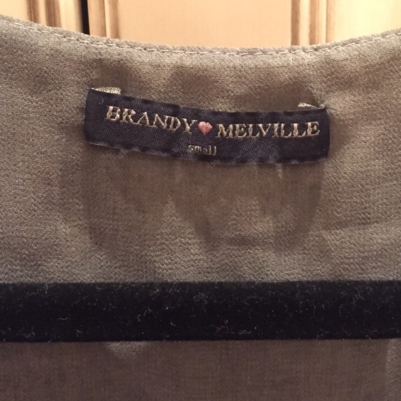 Brandy Melville Crop Top - Picture 3 of 4